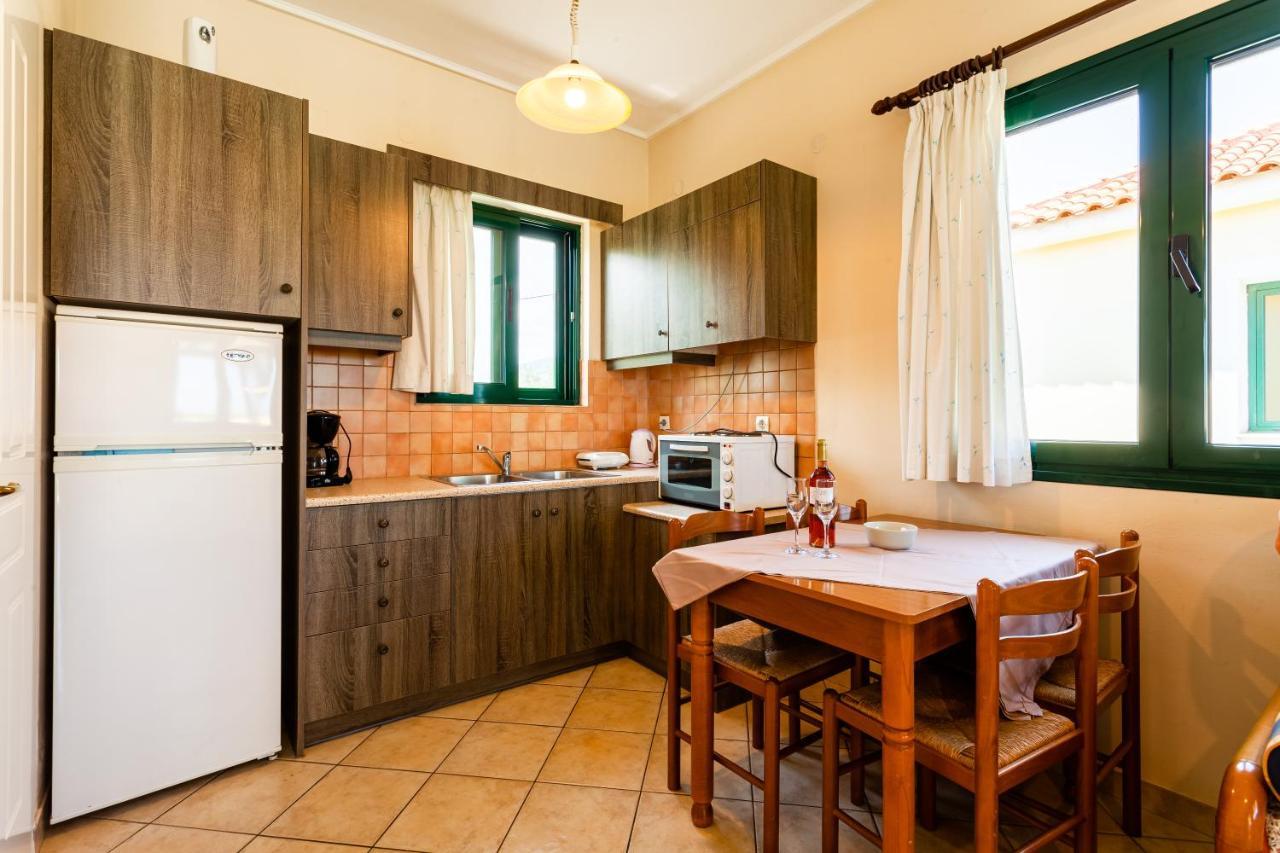 Dukes Poolside Houses Parálion Ástros Εξωτερικό φωτογραφία
