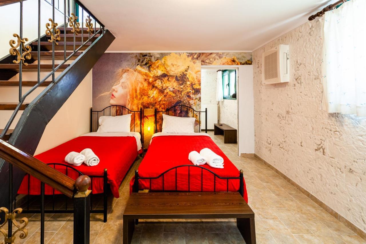Dukes Poolside Houses Parálion Ástros Εξωτερικό φωτογραφία