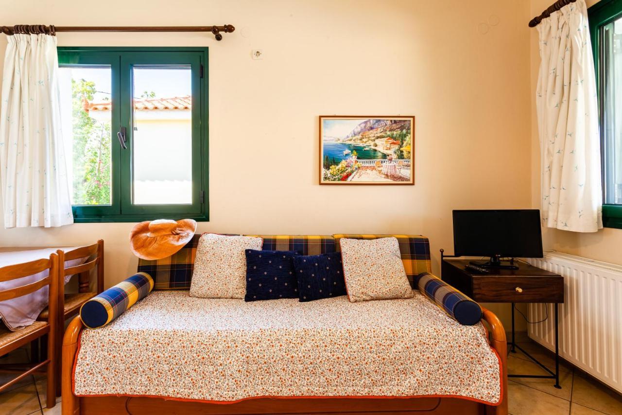 Dukes Poolside Houses Parálion Ástros Εξωτερικό φωτογραφία